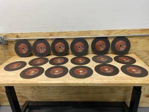 lot 113 image: MILWAUKEE Lot of 17-  9 in. X 332 in. X 78 in. Metal Cut-Off Wheels