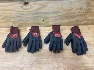 lot 118 image: MILWAUKEE Lot of 4 Pairs of-  Red Latex Level 3 Cut Resistant Insulated Winter Dipped Work Gloves (XXL)