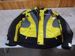 lot 17 image: Pursuit Mens Snowmobile Jacket