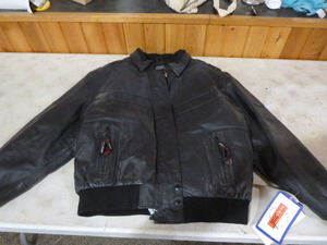 lot 30 image: DuraTrak Womens Black Leather Jacket