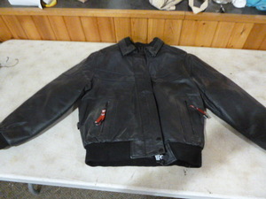 lot 37 image: DuraTrak Womens Black Leather Jacket