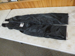 lot 44 image: Mossi Motorsports Apparel Youths Bib Snowmobile Pants