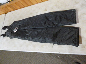 lot 54 image: Mossi Motorsports Apparel Youths Bib Snowmobile Pants