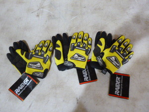 lot 79 image: 3 Pair of Youth Raider Motorcycle Gloves