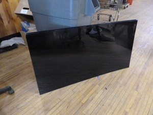 lot 3 image: 10 Sheets of Black Plexiglas