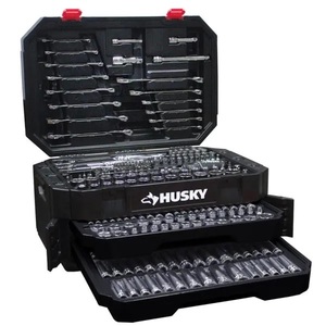 lot 14 image: Husky Mechanics Tool Set (290-Piece)