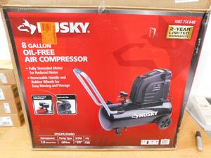 lot 4 image: Husky 8G 150 PSI Hotdog Air Compressor