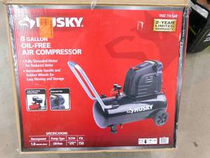 lot 5 image: Husky 8G 150 PSI Hotdog Air Compressor