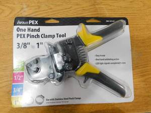 lot 86 image: Apollo 38 in. to 1 in. 1-Hand PEX Pinch Clamp Tool