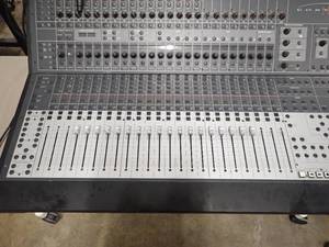 Digidesign&nbspFocusrite Control 24 Sound board. Has been power tested.includes 1 line in cable and 1 line out cable and power.