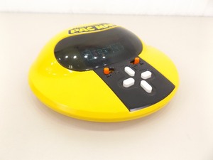 lot 36 image: Vintage Tomytronics Hand Held Pac Man Video Game