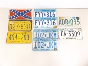 lot 40 image: Lot of Misc Vintage License Plates