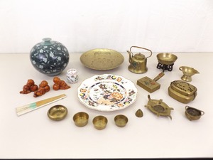 lot 62 image: Large Lot of Misc. Brass etc. Asian Decor