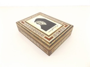 lot 61 image: Vintage Mother of Pearl, Bone, and Exotic Wood Inlayed Wood Box
