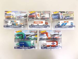 lot 139 image: Lot of 5 MINT CONDITION Collectible Hot Wheels Team Transport