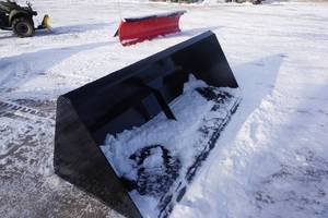 lot 6 image: Universal Mount Bobcat Skid Loader Skid Steer 95 Material HandlingSnow Bucket