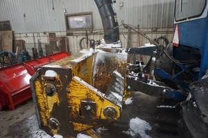 lot 3 image: ARPS Model J 60 3 Point Mount 2 Stage Snow Blower