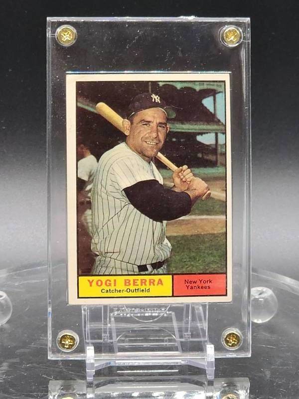 1961 Topps Yogi Berra