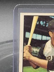 lot 52 image: 1961 Topps Bill Mazeroski Baseball Card #430