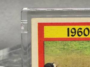 lot 51 image: 1961 Topps Mickey Mantle Baseball Card #307