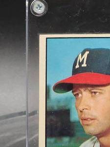 lot 22 image: 1961 Topps Eddie Mathews Baseball Card #120