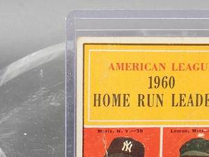 lot 132 image: 1961 Topps Mickey Mantle  Roger Maris Baseball Card #44