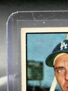 lot 108 image: 1961 Topps Gil Hodges Baseball Card #460