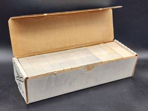 lot 192 image: Factory Sealed 1987 Donruss Baseball 660 Card Set