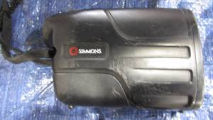 lot 9 image: Simmons Range Finder and Rattle Bag