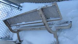 lot 37 image: 6 Metal Outdoor Bench