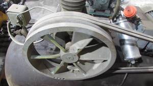 lot 48 image: Large Shop Air Compressor