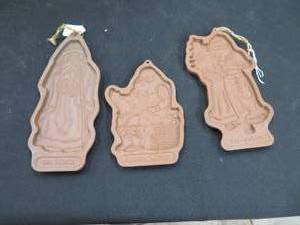 lot 72 image: LONGABERGER POTTERY