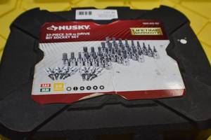 Husky drive bit socket set