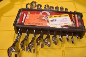 Husky wrench set