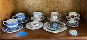 Lot of Various Vintage Collectible Tea Cups and Saucers
