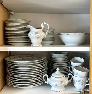 70 Piece Johann Haviland Bavaria Germany Blue Garland Fine China Set