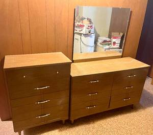 Mid Century Full Sized Bedroom Set