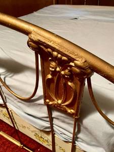 Full Sized Metal Painted Bed Frame with Mattress