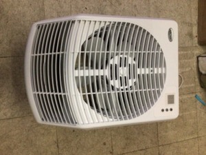 lot 27 image: AIRCARE 6-Gal. Evaporative Humidifier for 2700 sq. ft.