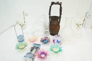 lot 5 image: glass home decor