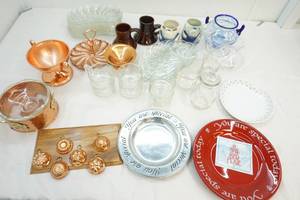 lot 9 image: glassware