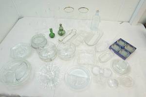 lot 36 image: glass serving dishes