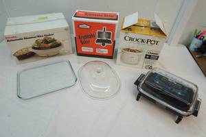 lot 111 image: small kitchen appliances