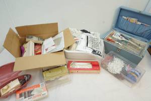 lot 125 image: sewing items