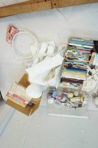 lot 128 image: sewing items