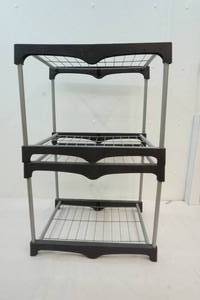 lot 182 image: stackable racks