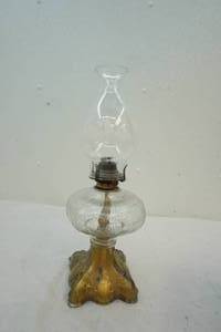 lot 184 image: Antique oil lamp