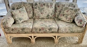 lot 51 image: 4 Piece Rattan Set by BenchCraft