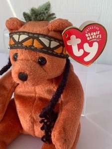 lot 109 image: Little Feather Beanie Baby