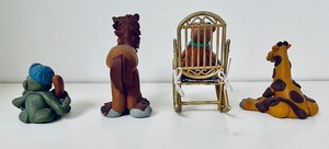 lot 123 image: Adorable Clay Figurines